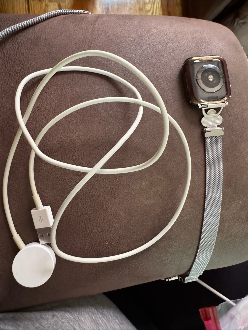 Apple Watch 4 Series 40mm - Picture 3 of 6